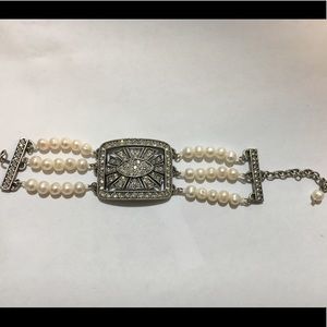 Haley Hill Pearl Bracelet